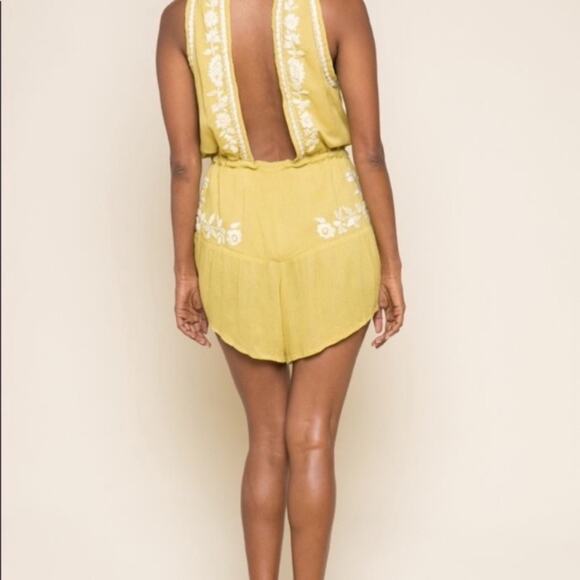RAGA Yellow Embroidered Romper Small New - Picture 5 of 9